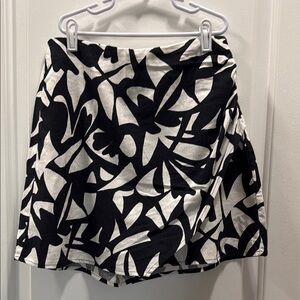 Black and White Abstract Skort